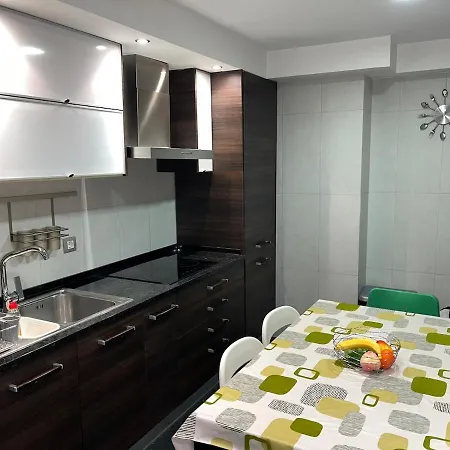 Luxury Near & Golf Apartment Amora