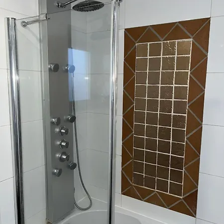 Luxury Near & Golf Apartment